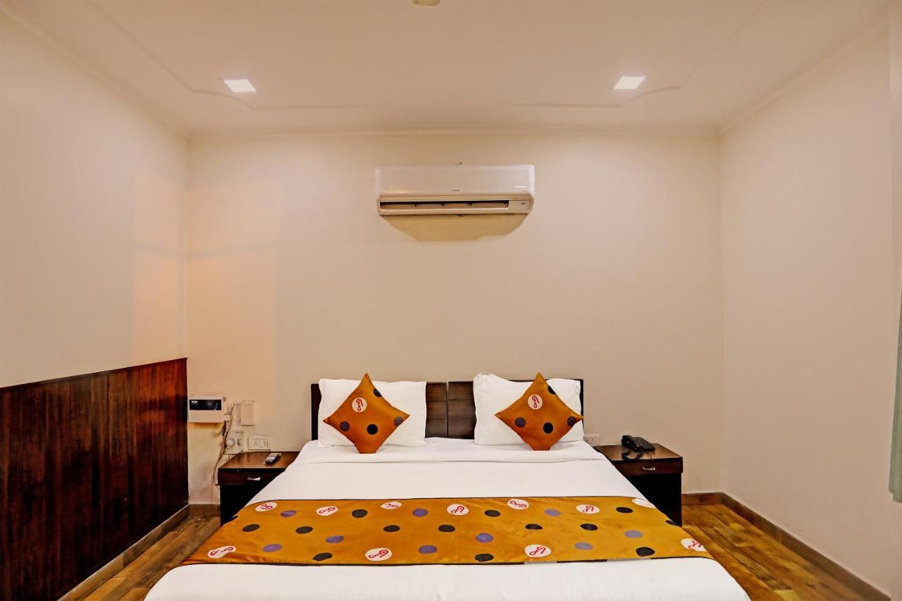 Hotel Grand Tushar - Ghaziabad Railway Station Exterior photo